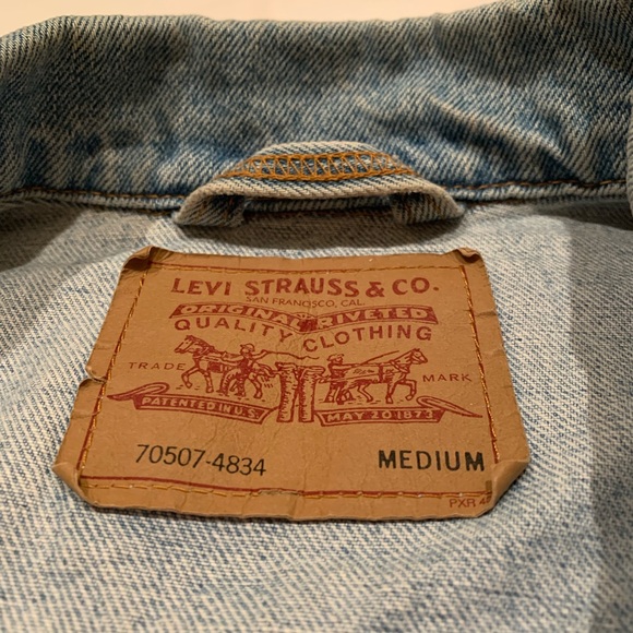 Vintage Levi’s Painted Denim Jacket - Picture 5 of 7